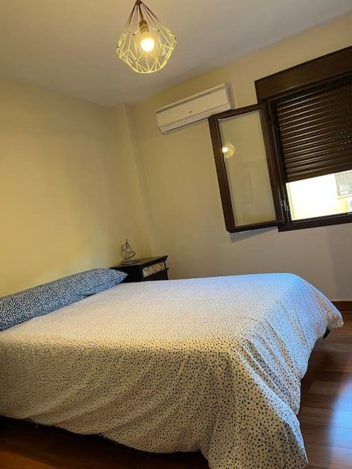 Apartamento En Luis Montoto, Nervion. Centrico Sevilla Kültér fotó