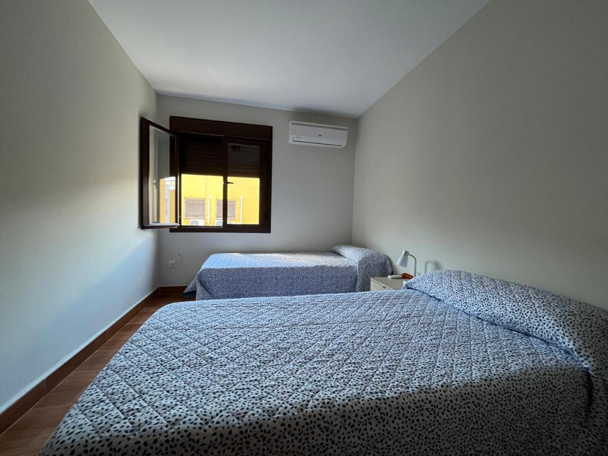 Apartamento En Luis Montoto, Nervion. Centrico Sevilla Kültér fotó