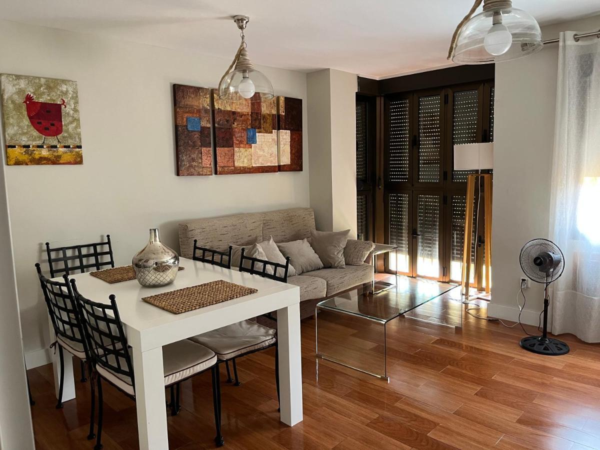 Apartamento En Luis Montoto, Nervion. Centrico Sevilla Kültér fotó