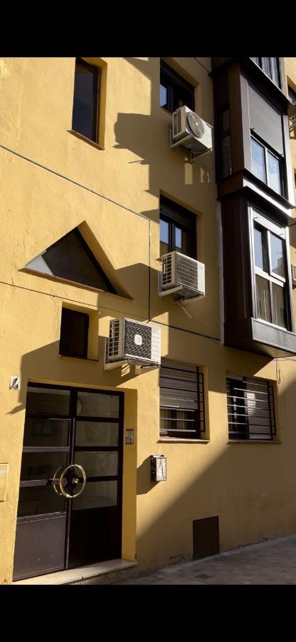 Apartamento En Luis Montoto, Nervion. Centrico Sevilla Kültér fotó